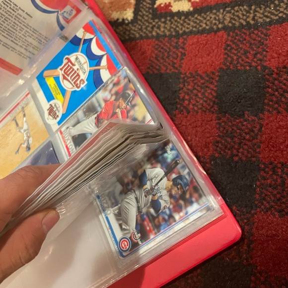 1990 BINDER FULL OF BASEBALL CARDS+ FOOTBALL CARDS - Picture 6 of 7